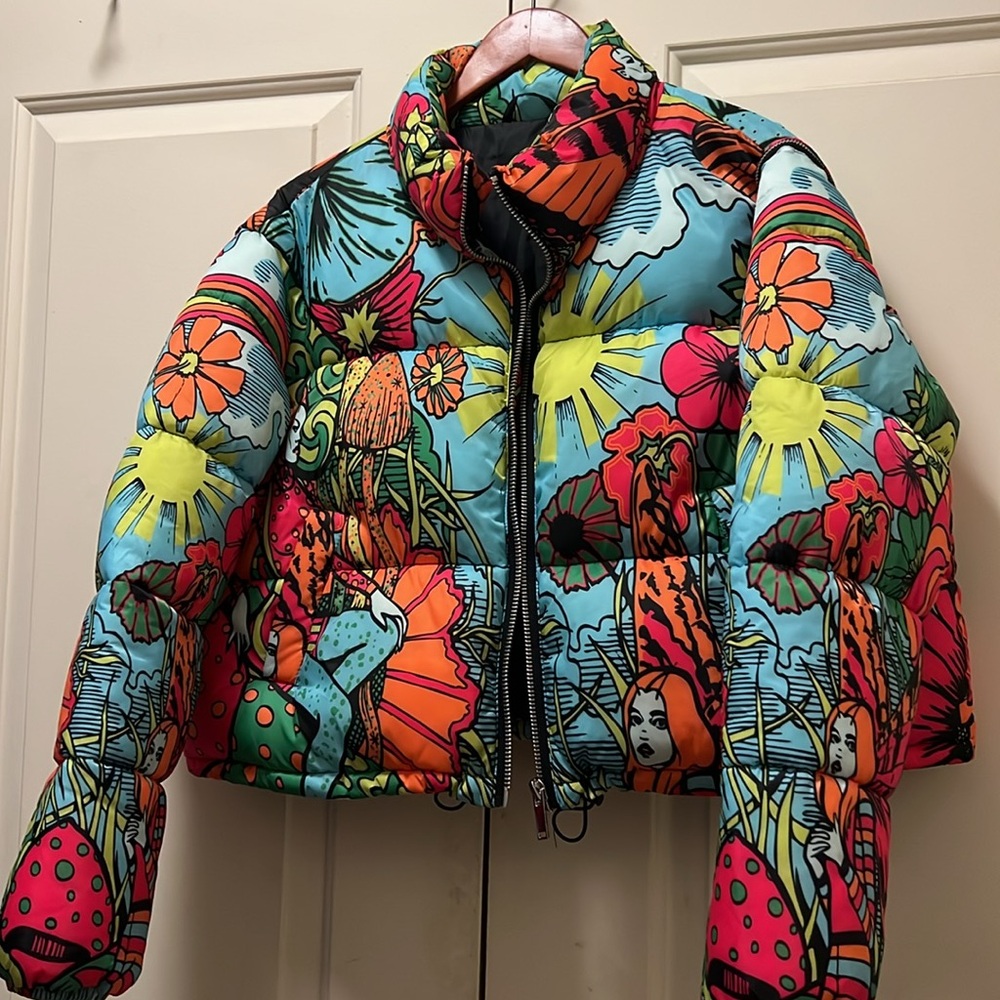 Current Mood jacket/vest with zip off sleeves. In almost never worn condition.